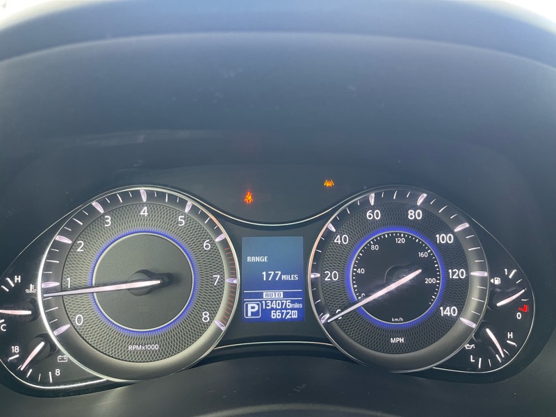 Infiniti QX80 LUXE 4WD 2019