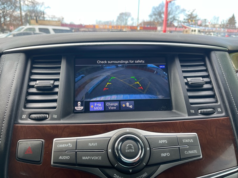 Infiniti QX80 LUXE 4WD 2019