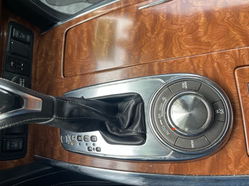 Infiniti QX80 LUXE 4WD 2019