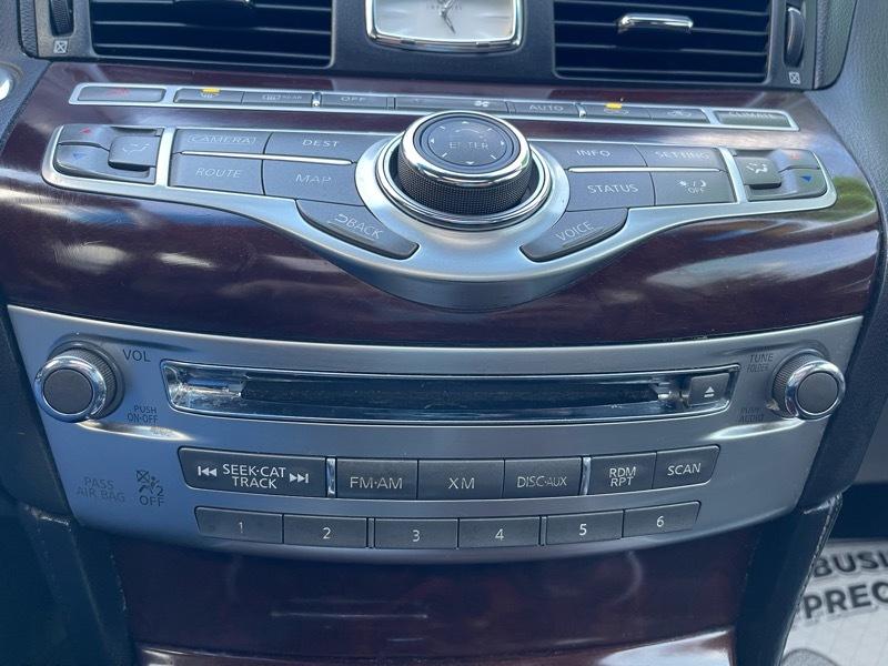 Infiniti Q70 3.7 AWD 2015