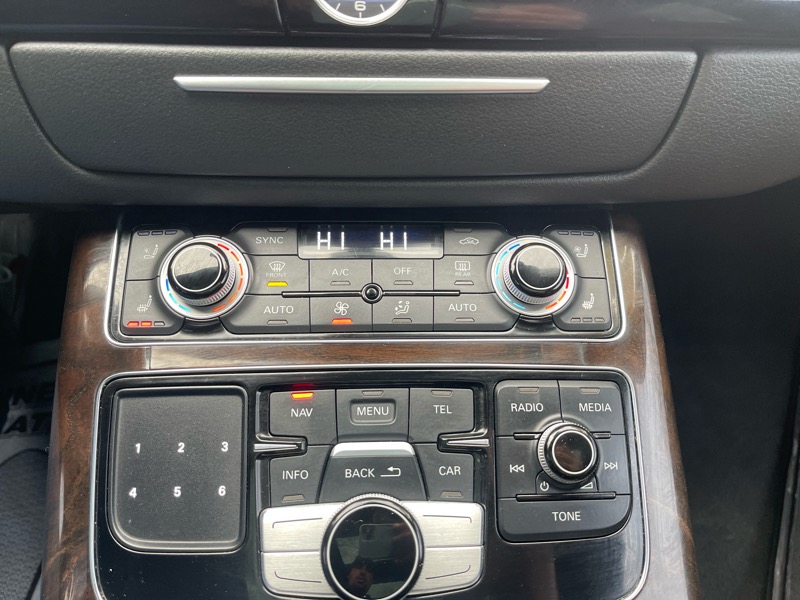 Audi A8 3.0T quattro 2016