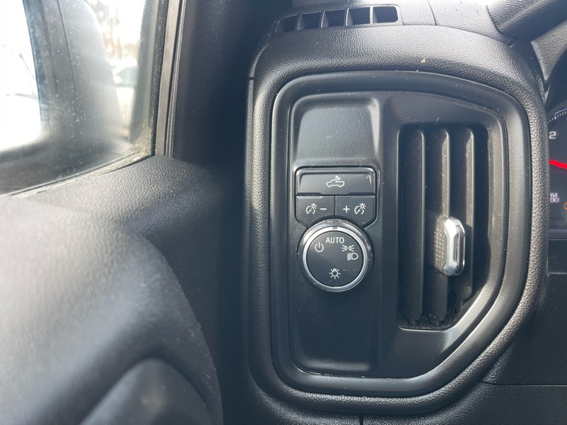 Chevrolet Silverado 1500 Custom Crew Cab 2WD 2021