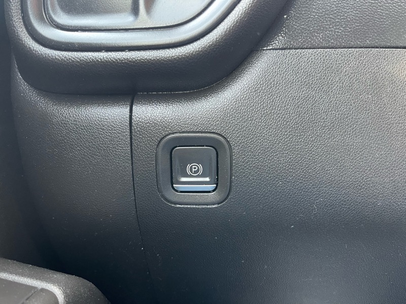 Chevrolet Silverado 1500 Custom Crew Cab 2WD 2021