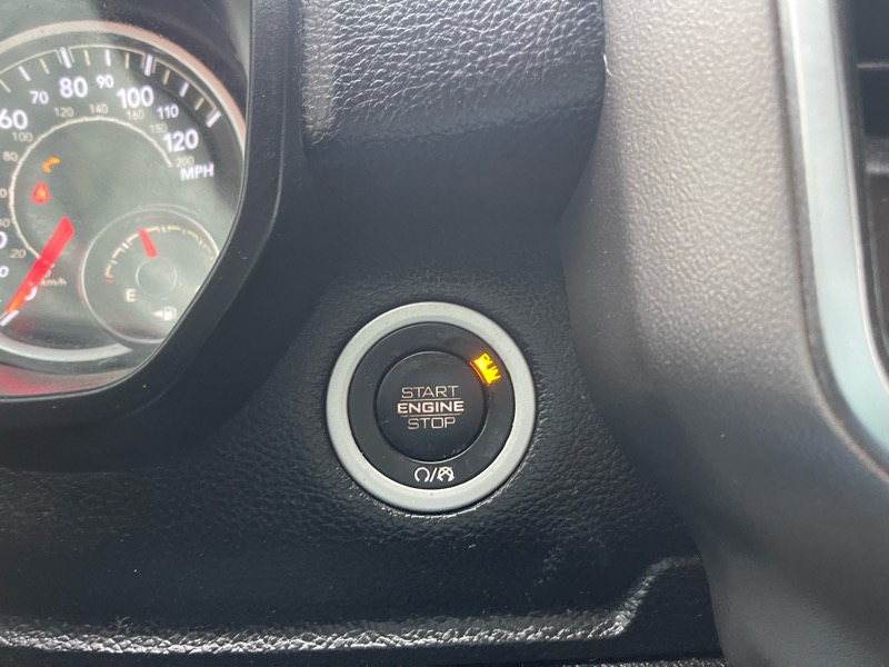 RAM 1500 Big Horn Crew Cab SWB 4WD 2019