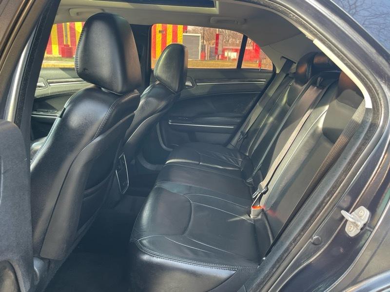 Chrysler 300 Limited RWD 2015