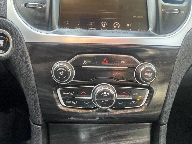 Chrysler 300 Limited RWD 2015