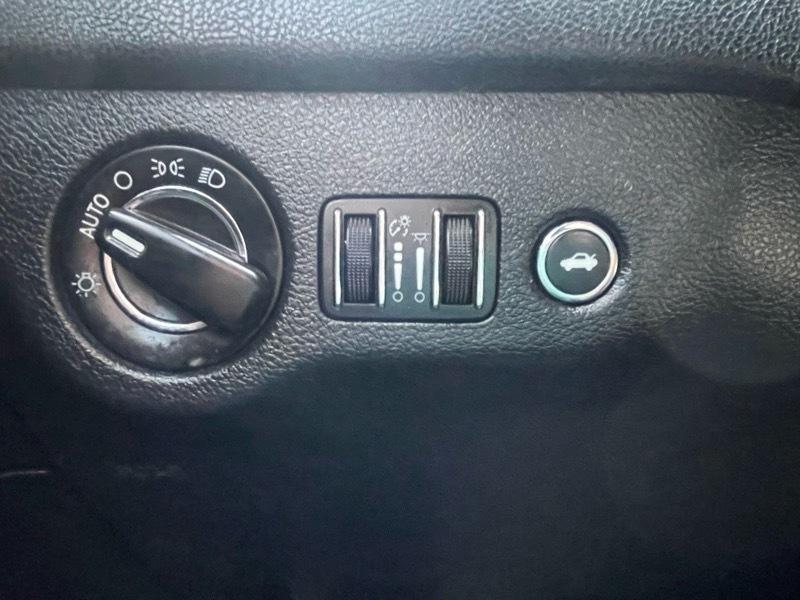 Chrysler 300 Limited RWD 2015