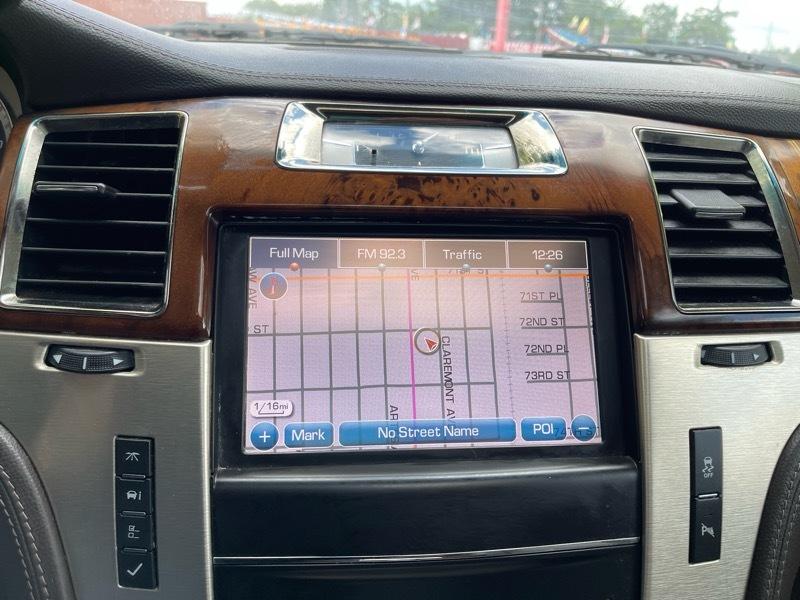 Cadillac Escalade Platinum AWD 2014