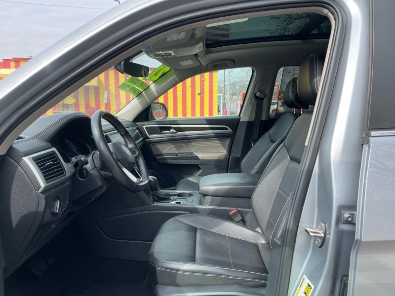 Volkswagen Atlas V6 SE w/Technology 2021