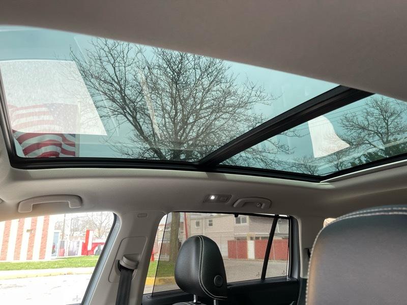 Volkswagen Atlas V6 SE w/Technology 2021