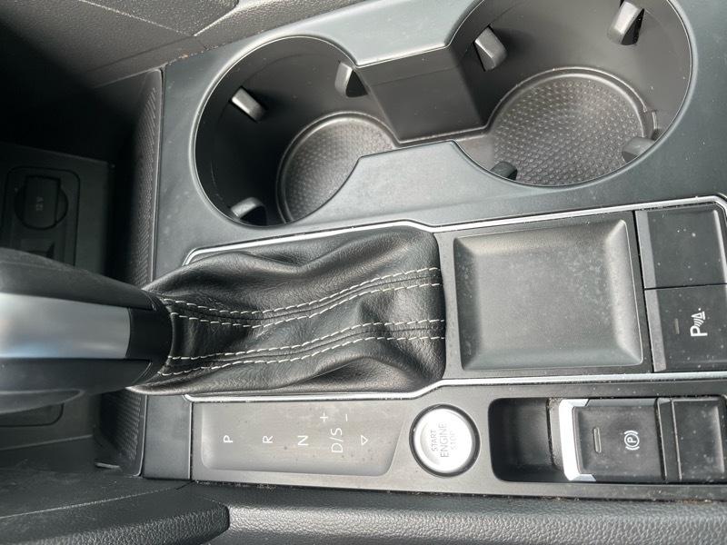 Volkswagen Atlas V6 SE w/Technology 2021