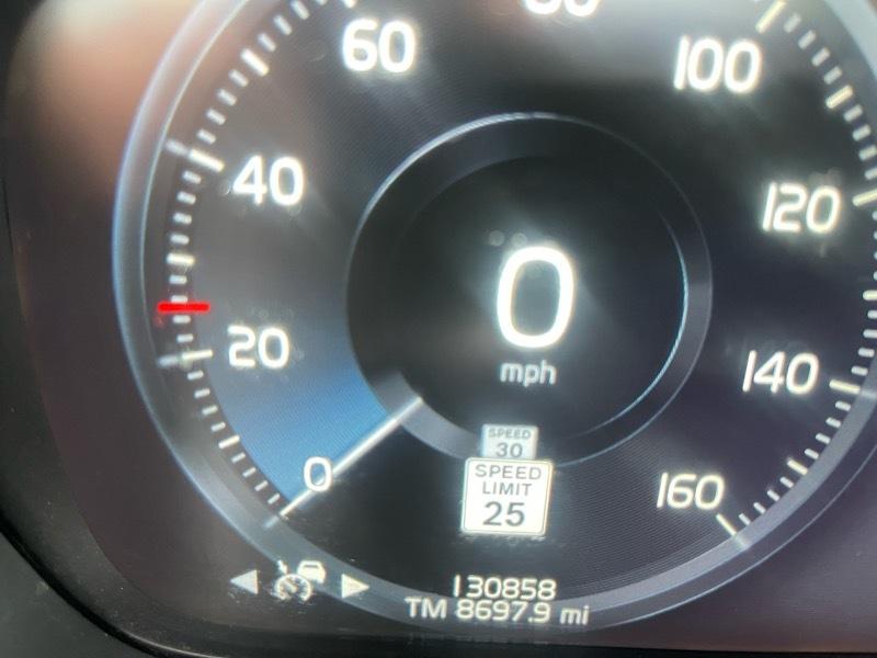 Volvo XC90 T6 Momentum AWD 2018