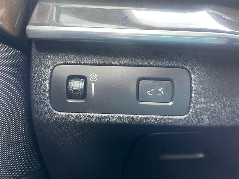 Volvo XC90 T6 Momentum AWD 2018