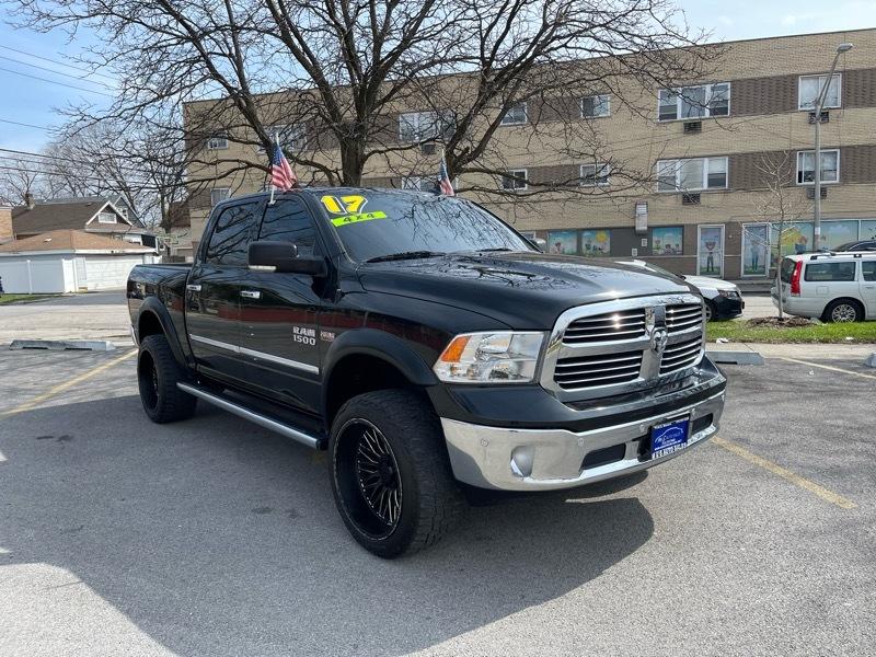 RAM 1500 SLT Crew Cab SWB 4WD 2017