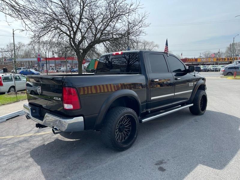 RAM 1500 SLT Crew Cab SWB 4WD 2017