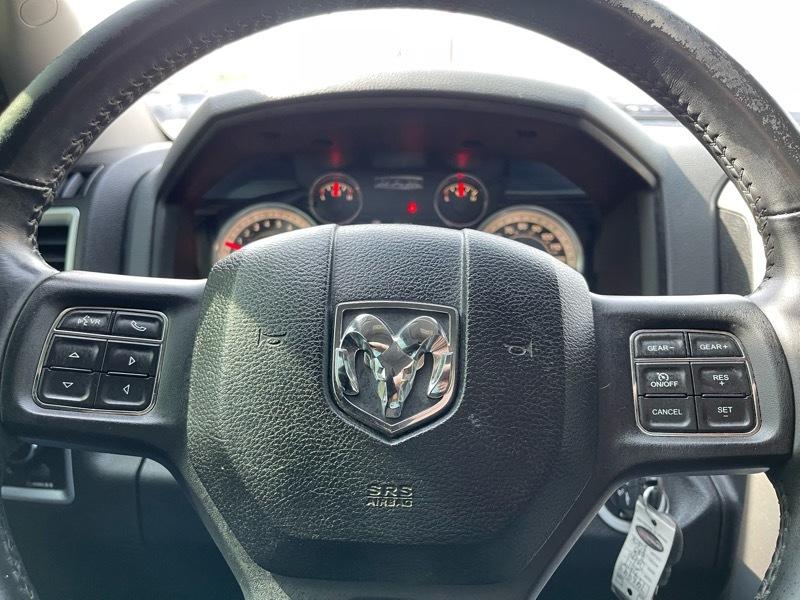 RAM 1500 SLT Crew Cab SWB 4WD 2017