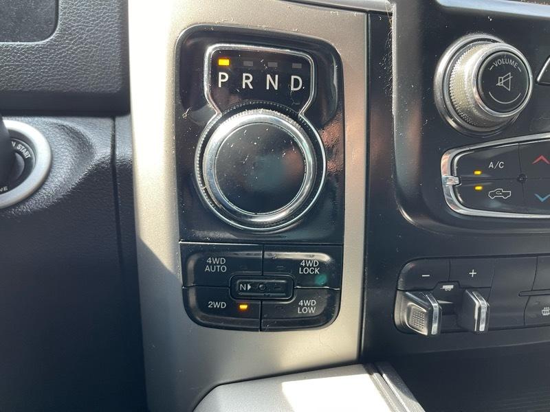 RAM 1500 SLT Crew Cab SWB 4WD 2017