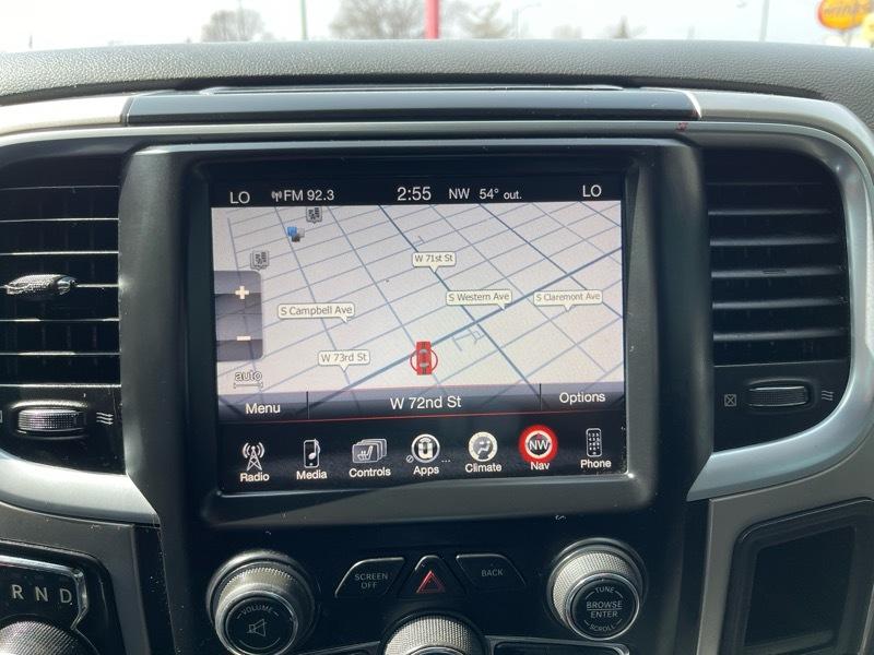 RAM 1500 SLT Crew Cab SWB 4WD 2017