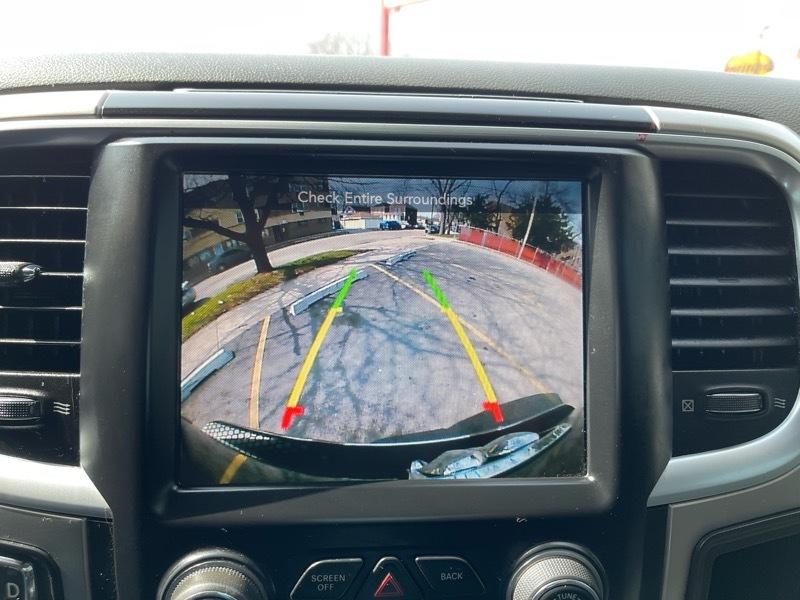 RAM 1500 SLT Crew Cab SWB 4WD 2017