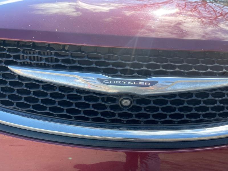 Chrysler Pacifica Limited 2017
