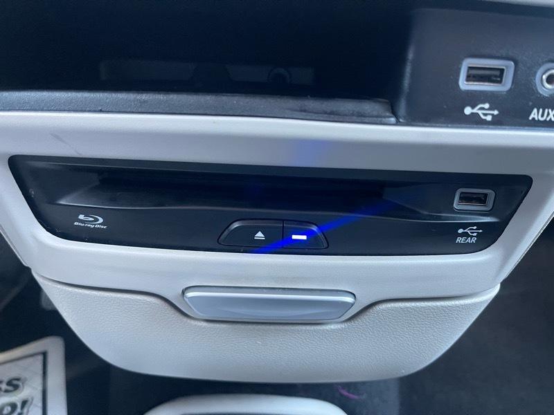 Chrysler Pacifica Limited 2017