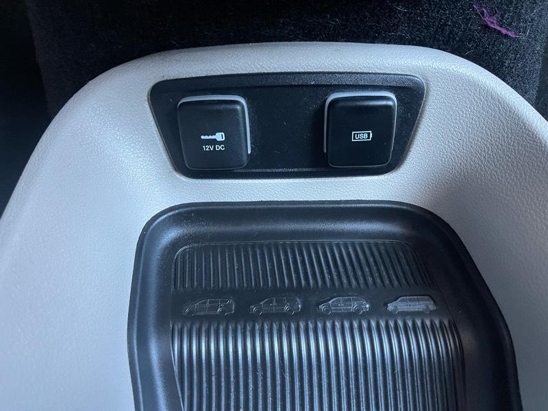 Chrysler Pacifica Limited 2017