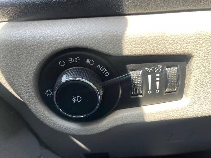Chrysler Pacifica Limited 2017
