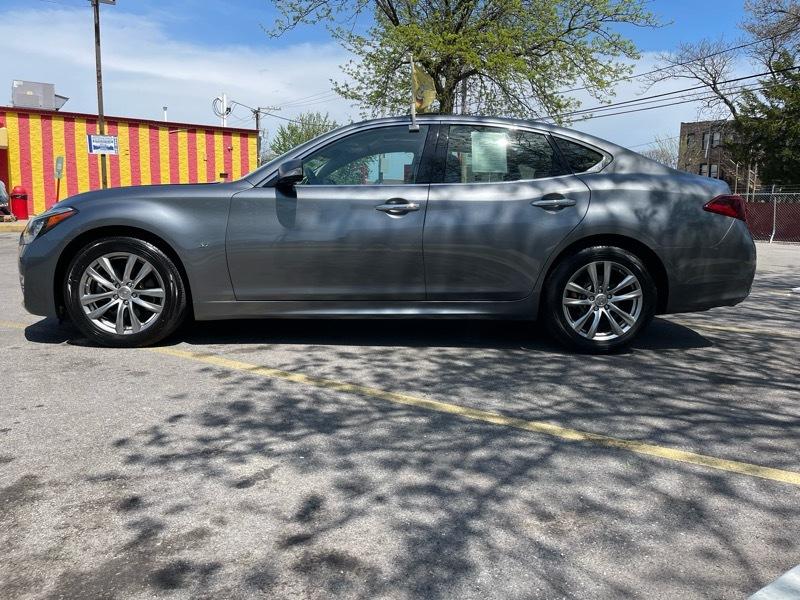 Infiniti Q70 3.7 2017