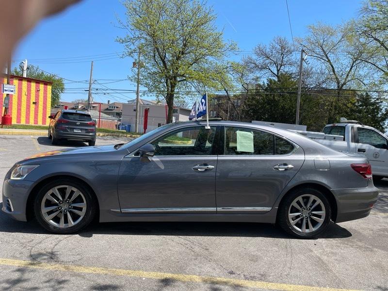 Lexus LS 460 Luxury Sedan AWD 2013
