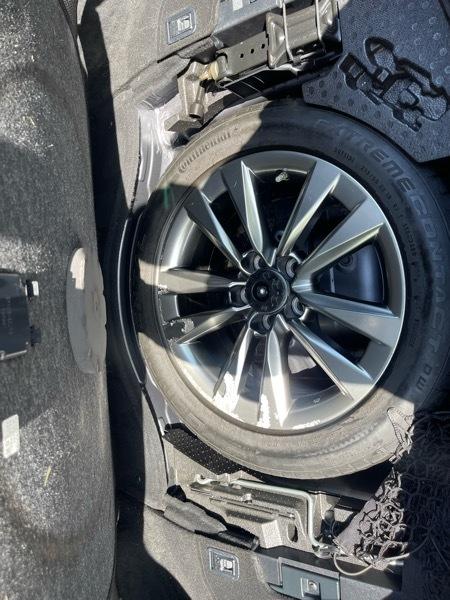 Lexus LS 460 Luxury Sedan AWD 2013