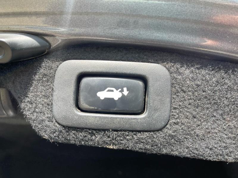 Lexus LS 460 Luxury Sedan AWD 2013