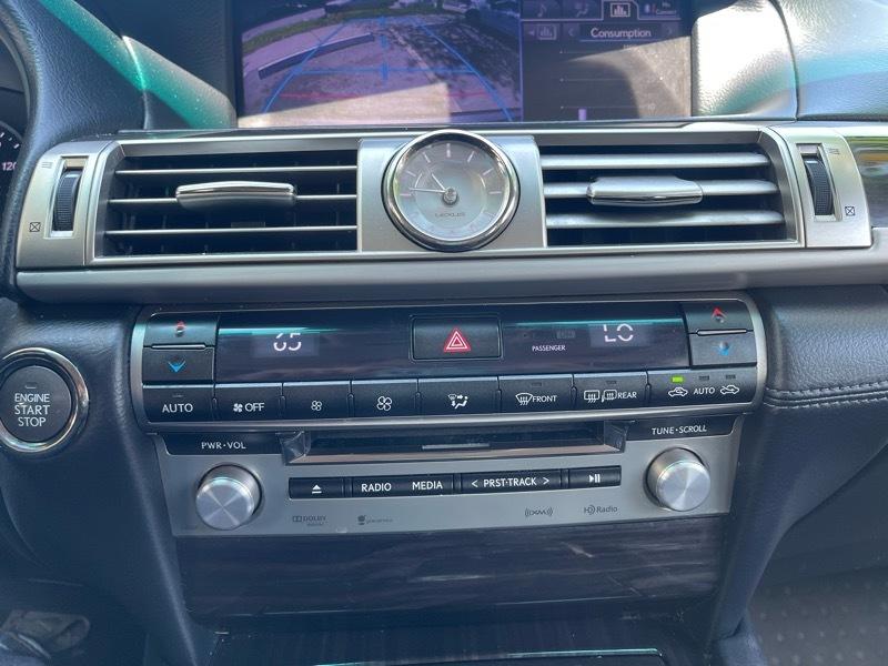 Lexus LS 460 Luxury Sedan AWD 2013