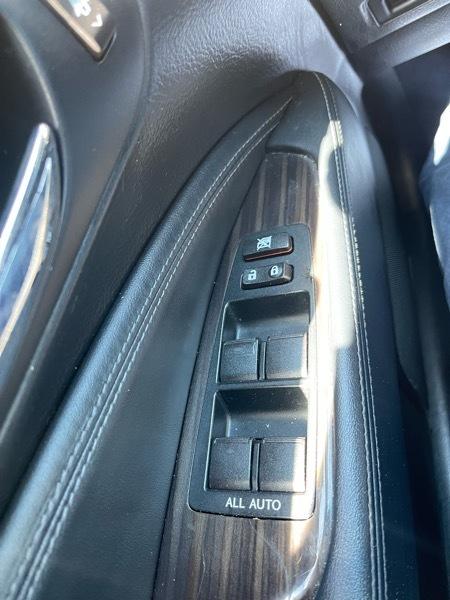 Lexus LS 460 Luxury Sedan AWD 2013