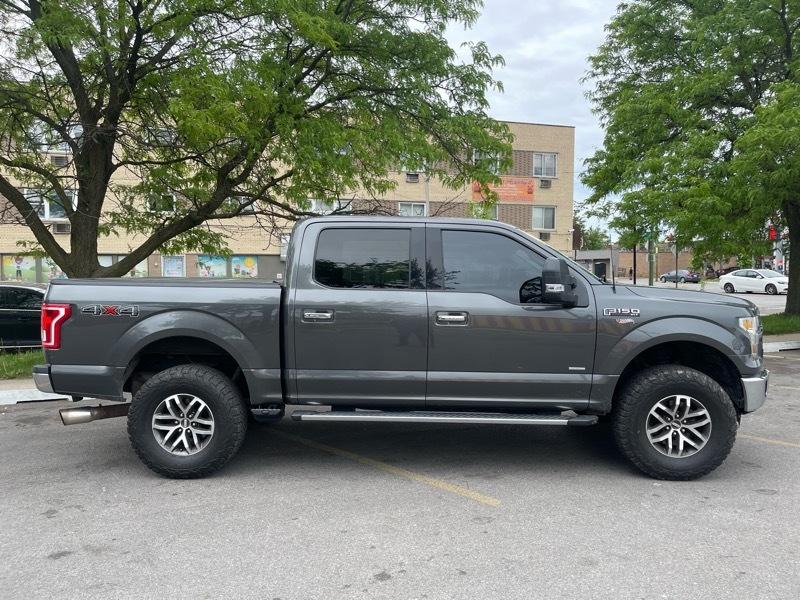 Ford F-150 4WD Reg Cab 145" XLT 2015