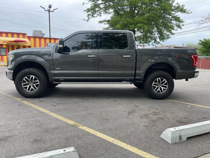 Ford F-150 4WD Reg Cab 145" XLT 2015