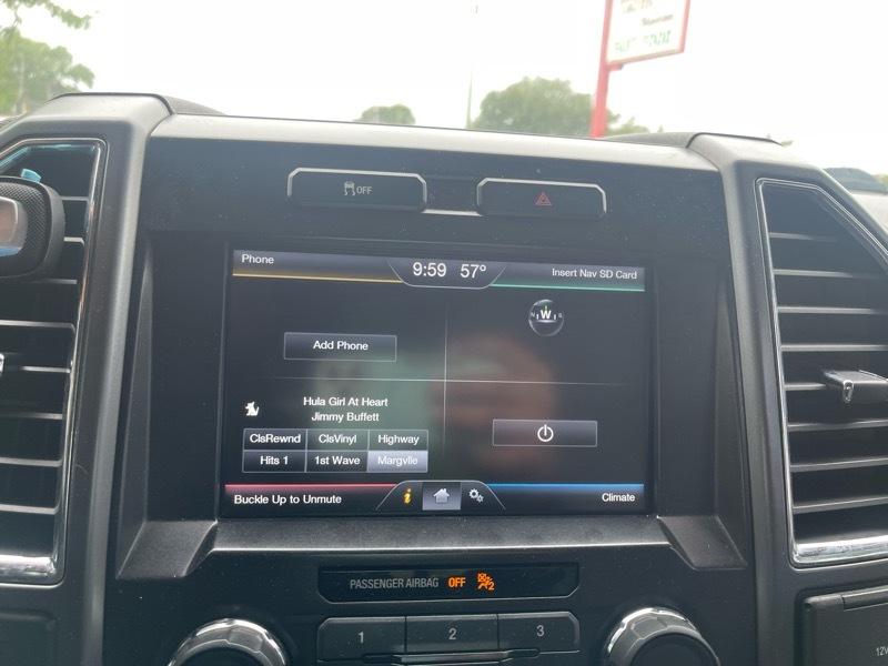 Ford F-150 4WD Reg Cab 145" XLT 2015