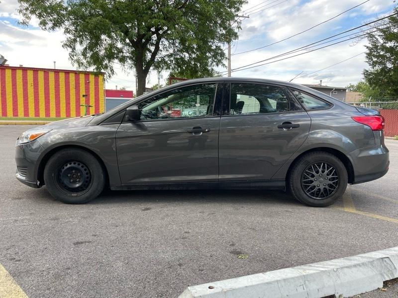 Ford Focus S Sedan 2018