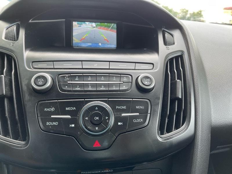 Ford Focus S Sedan 2018