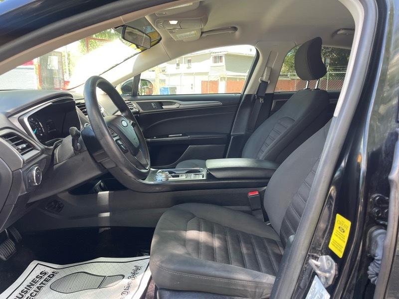 Ford Fusion SE 2017