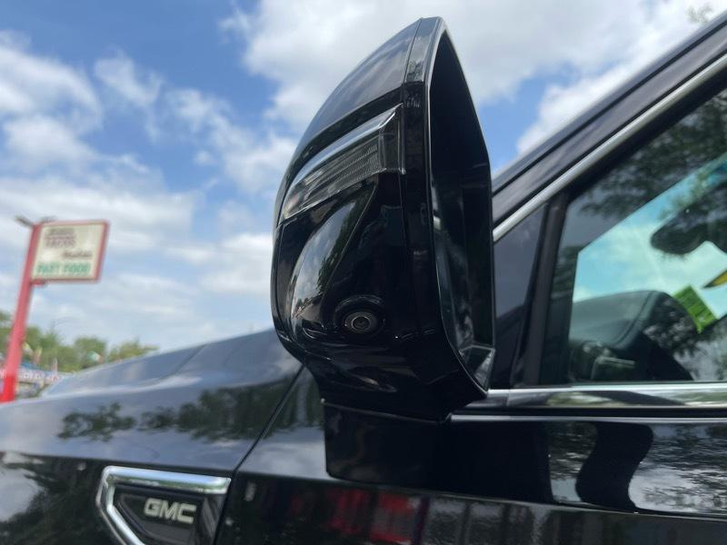 GMC Yukon SLT 4WD 2021