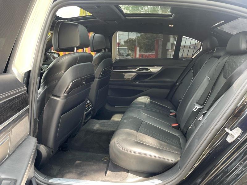 BMW 7-Series 750i xDrive 2016