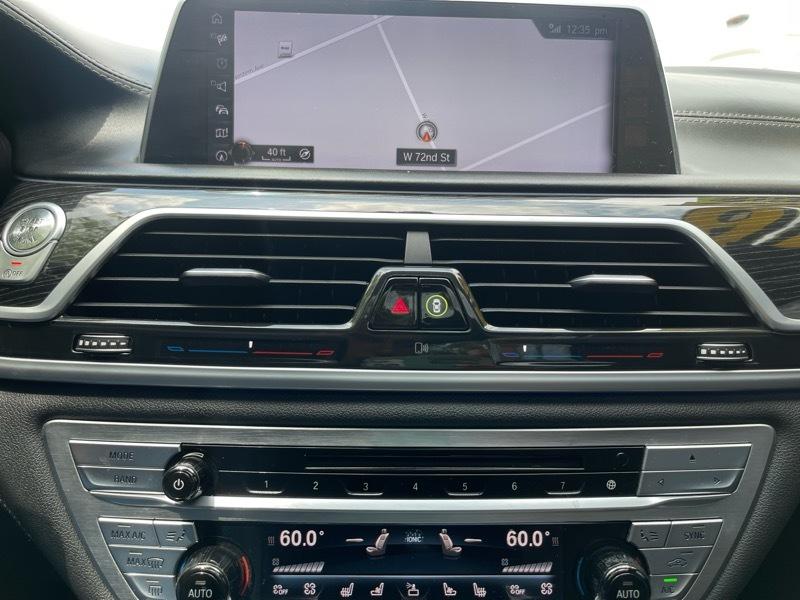 BMW 7-Series 750i xDrive 2016