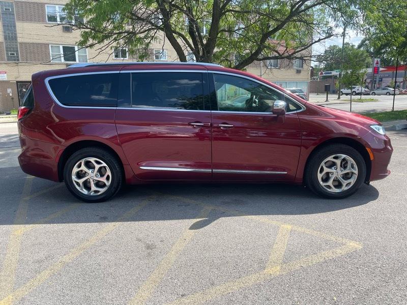 Chrysler Pacifica Limited AWD 2021