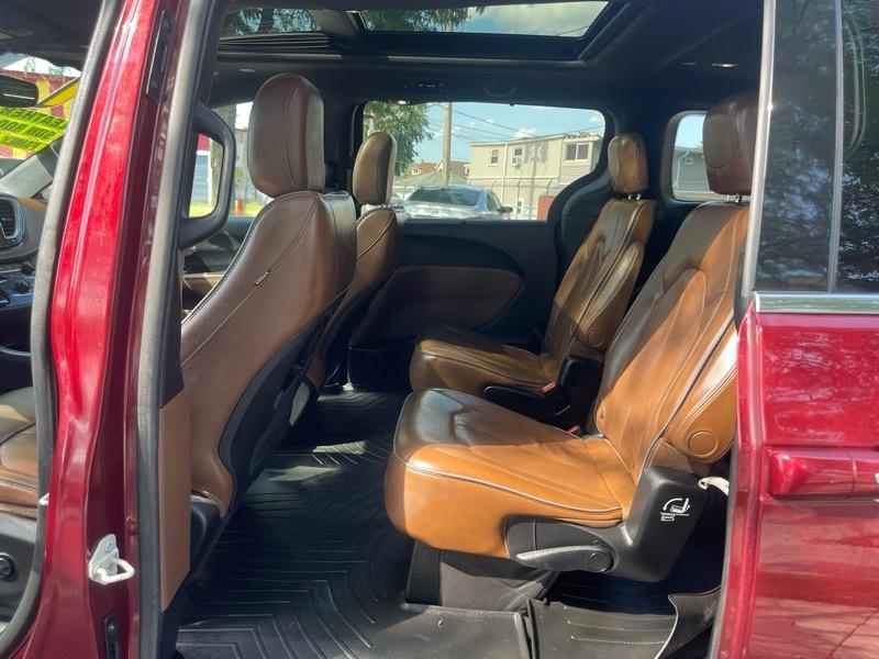 Chrysler Pacifica Limited AWD 2021