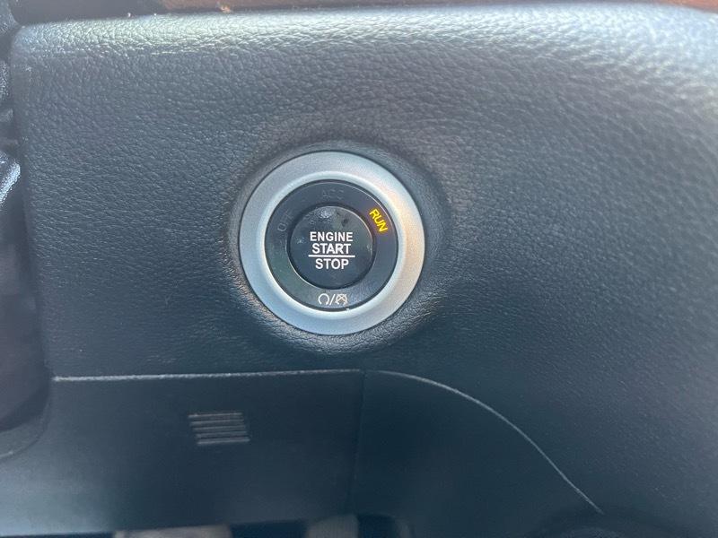 Chrysler Pacifica Limited AWD 2021