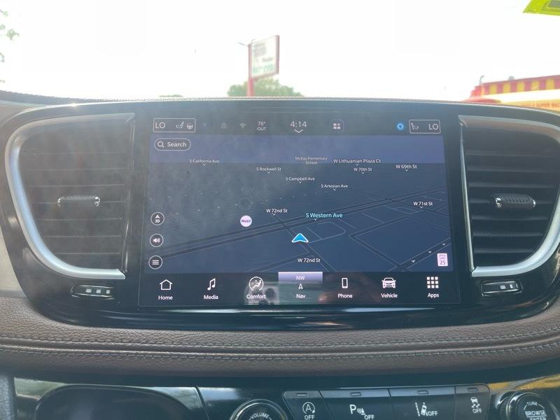 Chrysler Pacifica Limited AWD 2021
