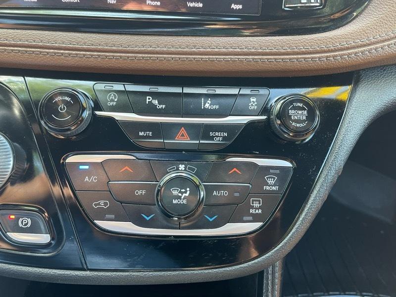 Chrysler Pacifica Limited AWD 2021