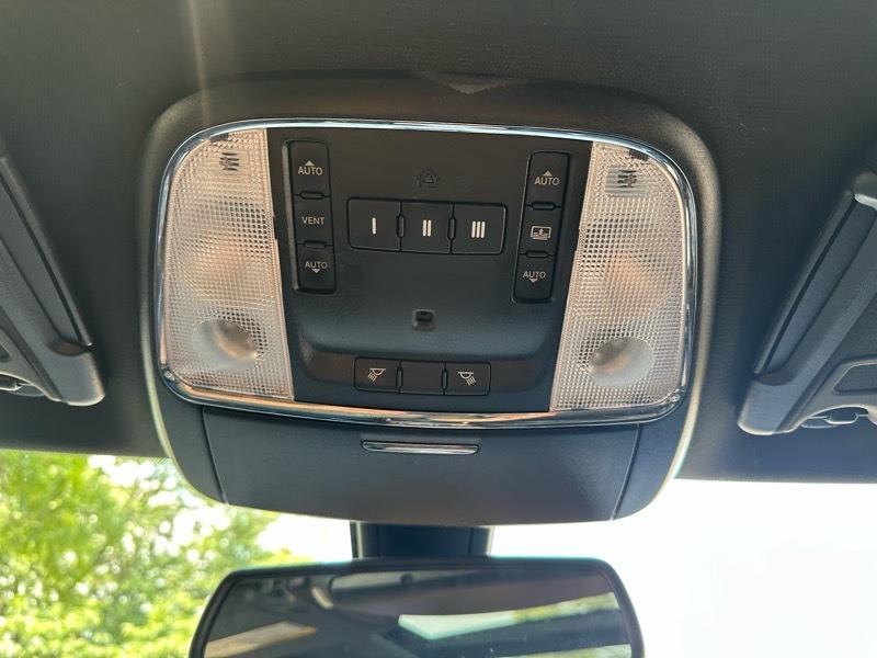 Chrysler 300 C Platinum RWD 2015