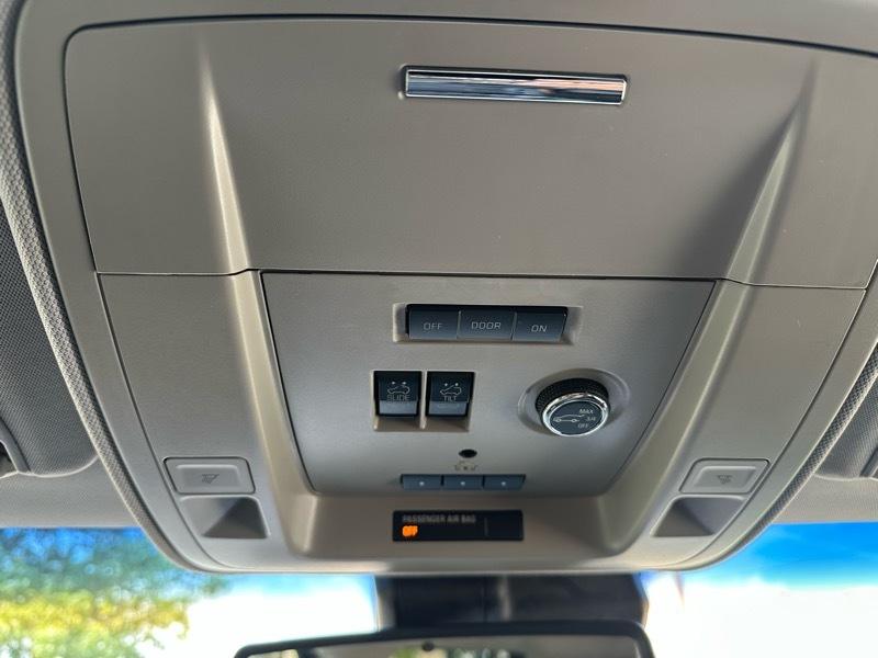 Chevrolet Suburban LTZ 4WD 2016