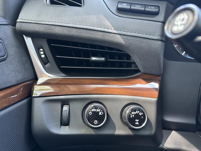Cadillac Escalade Premium Luxury AWD 2020